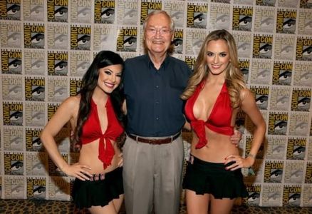 Jena Sims, Roger Corman, and Olivia Alexander at Comic Con