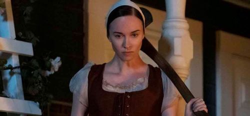 Elyse Levesque in Into the Dark: Pilgrim (2019)