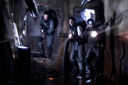 Jorge Casalduero, Julio Perillán, and Pablo Scola in The Dark Hour (2006)