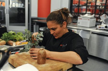 Antonia Lofaso in Top Chef (2006)