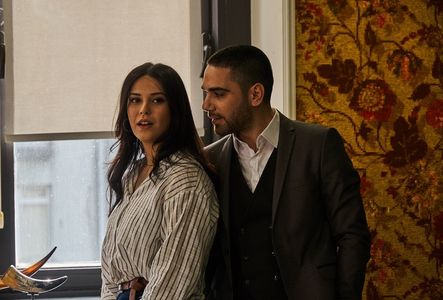 Kadir Dogulu and Devrim Özkan in Vuslat: 12.Bölüm (2019)