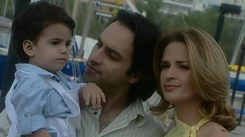 Krateros Katsoulis and Peggy Stathakopoulou in Antistrofi metrisi (2003)