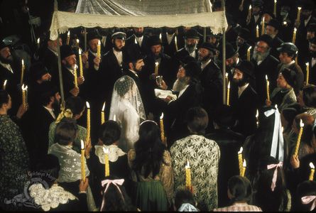 Leonard Frey, Rosalind Harris, and Zvee Scooler in Fiddler on the Roof (1971)