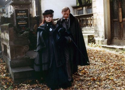 Jirí Kodet and Libuse Safránková in Dve z Paríze (1988)