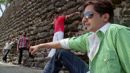 Sachit Patil, Siddarth Jadhav, Hemant Dhome, and Maulik Bhatt in Kshanbhar Vishranti (2010)