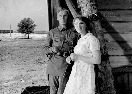 Alla Chernova and Georgiy Yumatov in Ne zabud... Stantsiya Lugovaya (1967)