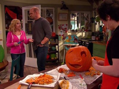 Leigh-Allyn Baker and Eric Allan Kramer in Good Luck Charlie (2010)