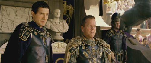 Kiefer Sutherland and Sasha Roiz in Pompeii (2014)