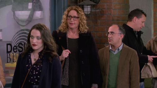 Bob Glouberman, Judy Gold, and Kat Dennings in 2 Broke Girls (2011)