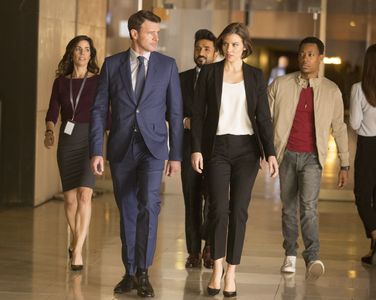 Scott Foley, Ana Ortiz, Lauren Cohan, Tyler James Williams, and Vir Das in Whiskey Cavalier (2019)