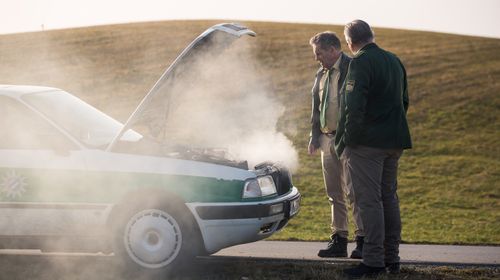 Michael Brandner and Christian Tramitz in Hubert ohne Staller: Ein todsicherer Plan (2022)