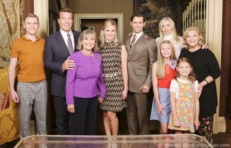 Eileen Davidson, Beth Maitland, Jonathan Stoddard, Cathy Marks, Peter Bergman, Valentina Gordon, Graham Taylor, and Juli