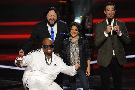 Carson Daly, CeeLo Green, and Vicci Martinez in The Voice (2011)