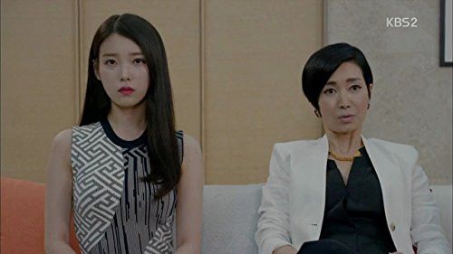 Ji-eun Lee and Na Young-hee in THE Producers (2015)