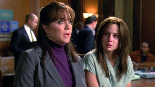 Margaret Reed and Ellen Woglom in Law & Order: Special Victims Unit (1999)