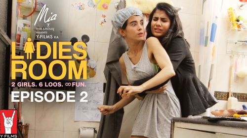 Saba Azad and Shreya Dhanwanthary in Ladies Room (2016)