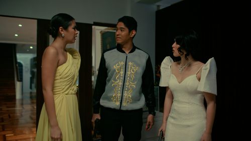 Kylie Padilla, Jeric Gonzales, and Gabbi Garcia in Mga lihim ni Urduja (2023)