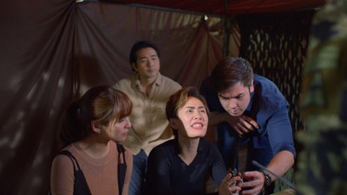 Jennylyn Mercado, Renz Fernandez, Chariz Solomon, and Andre Paras in Descendants of the Sun (2020)