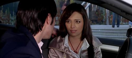 Roshni Chopra in Phhir (2011)