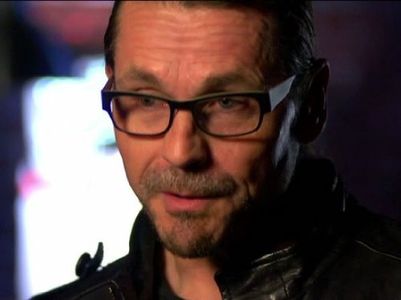 Kurt Sutter in Outlaw Empires (2012)