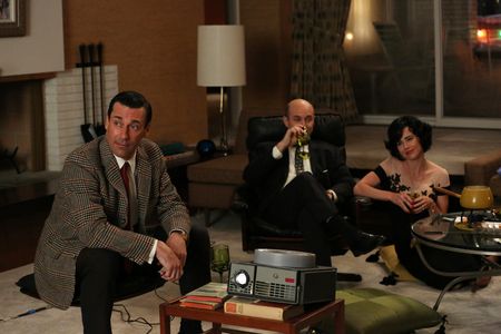 Linda Cardellini, Jon Hamm, and Brian Markinson in Mad Men (2007)