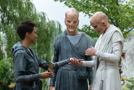 Doug Jones, Sonequa Martin-Green, and Hannah Spear