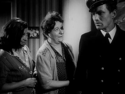 Naemi Briese, Birger Malmsten, and Hjördis Petterson in A Ship to India (1947)