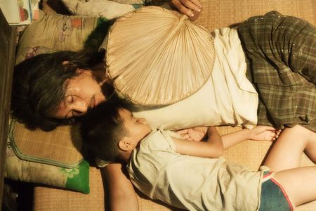 Stephen Chow and Jiao Xu in CJ7 (2008)