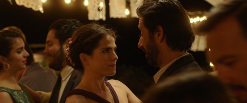 Karla Souza and José María Yazpik in Everybody Loves Somebody (2017)