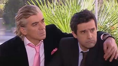 Giorgos Giannopoulos and Gerasimos Gennatas in Oi varvatoi (2006)