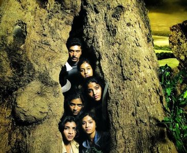 Jayam Ravi, Vasundhara Kashyap, Liyashree, Dhansika, Varsha Ashwathi, and Saranya Nag in Peraanmai (2009)