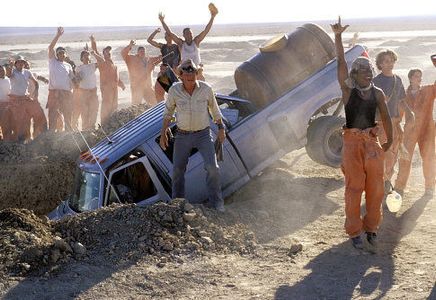 When Mr. Sir's (Jon Voight, center left) is driven into a hole, the boys of Camp Green Lake, including (center right to 