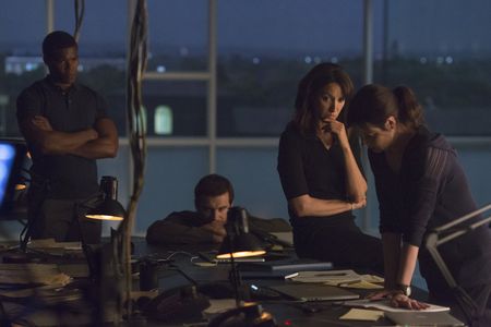 Jennifer Beals, Clive Standen, Gaius Charles, and Jennifer Marsala in Taken (2017)