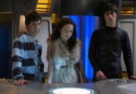 Kazimir Sas, Felicity Milovanovich, and Joe Dekkers-Reihana in Time Trackers (2008)