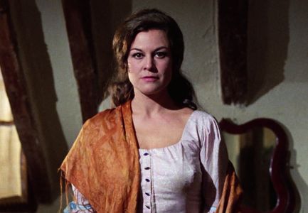 Emma Penella in Fortunata and Jacinta (1970)