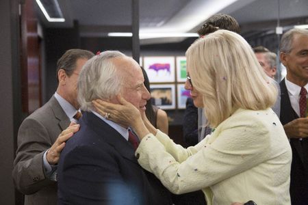 Richard Dreyfuss and Blythe Danner in Madoff (2016)