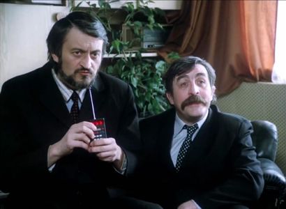 Milan Lasica and Július Satinský in Srdecný pozdrav ze zemekoule (1983)