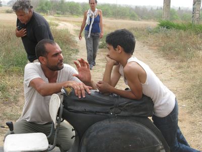 Yuval Delshad and Asher Avrahami in Baba Joon (2015)