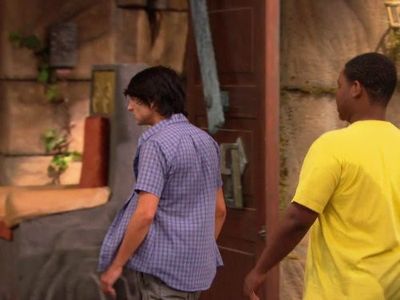 Mitchel Musso and Larramie Doc Shaw in Pair of Kings (2010)