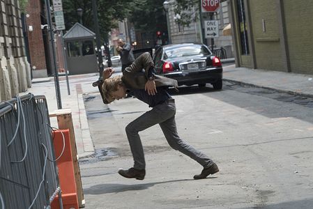 Vinnie Jones and Lucas Till in MacGyver (2016)