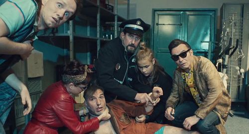 Jaromír Dulava, Jirí Machácek, Ivan Trojan, Kristýna Boková, Jirí Simek, and Veronika Marková in The Banger (2020)