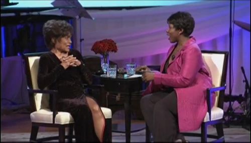 Gwen Ifill and Eartha Kitt in An Evening with Eartha Kitt (2009)