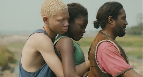 Serge Kanyinda and Rachel Mwanza in War Witch (2012)