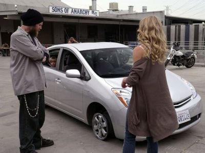 Ryan Hurst and Winter Ave Zoli in Sons of Anarchy (2008)