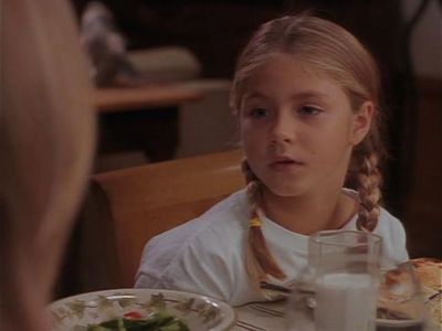 Caitlin Wachs in Profiler (1996)