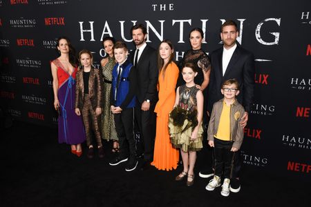 Carla Gugino, Michiel Huisman, Elizabeth Reaser, Kate Siegel, Oliver Jackson-Cohen, Mckenna Grace, Lulu Wilson, Victoria