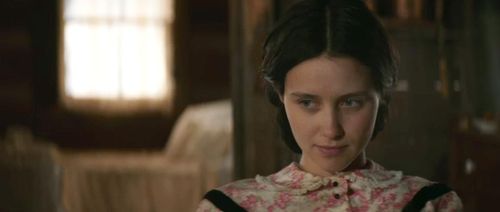 Julia Goldani Telles in The Wind (2018)