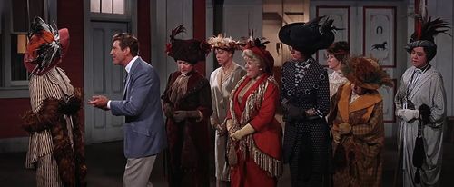 Jesslyn Fax, Hermione Gingold, Peggy Mondo, Robert Preston, Adnia Rice, Sara Seegar, and Mary Wickes in The Music Man (1