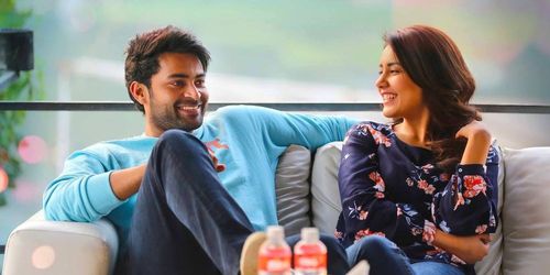 Raashi Khanna and Varun Tej in Tholiprema (2018)