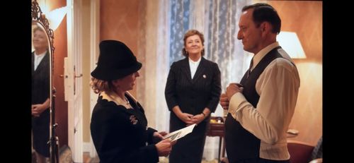 Marius Biegai, Carmen Molinar, and Eva Llorach in Los pacientes del doctor García (2023)